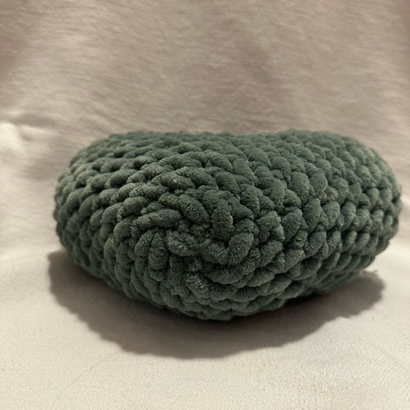 Hand made crochet heart plush/pillow - Picture 4 of 4